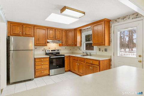 Tiny photo for 33 Lanz Lane, Ellington, CT 06029 (MLS # 24155131)