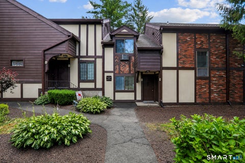 Photo of 2 Tara Drive #2, Brookfield, CT 06804 (MLS # 24187388)