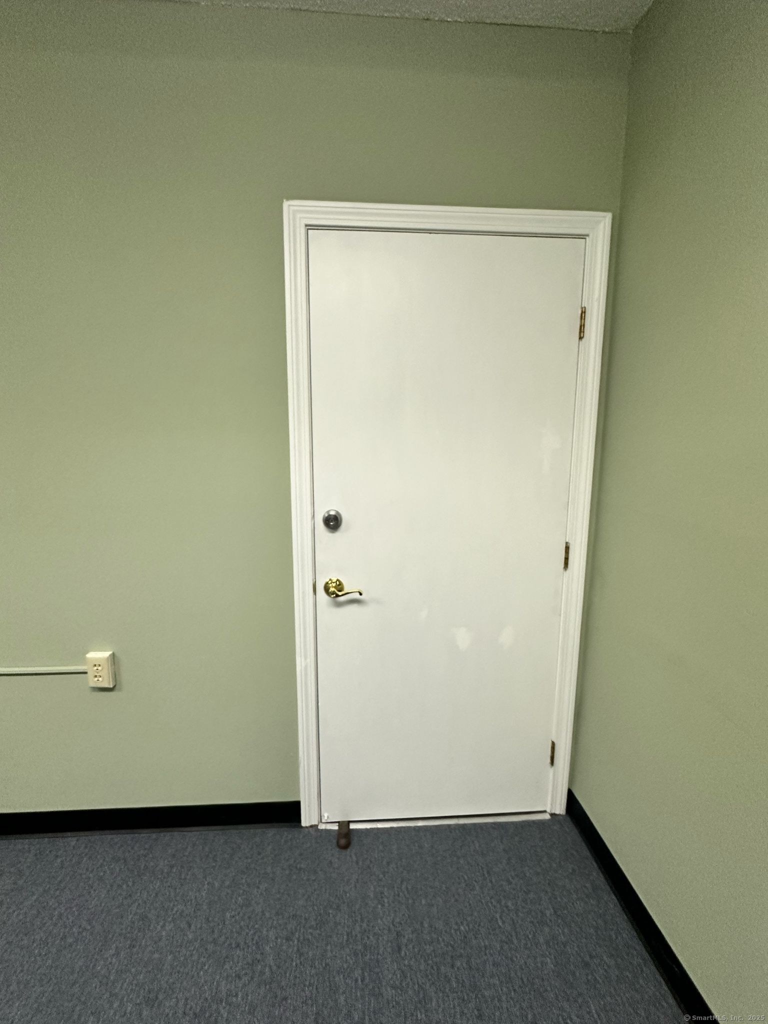 Meriden, Connecticut 06451, United States, ,Residential,Active,89863