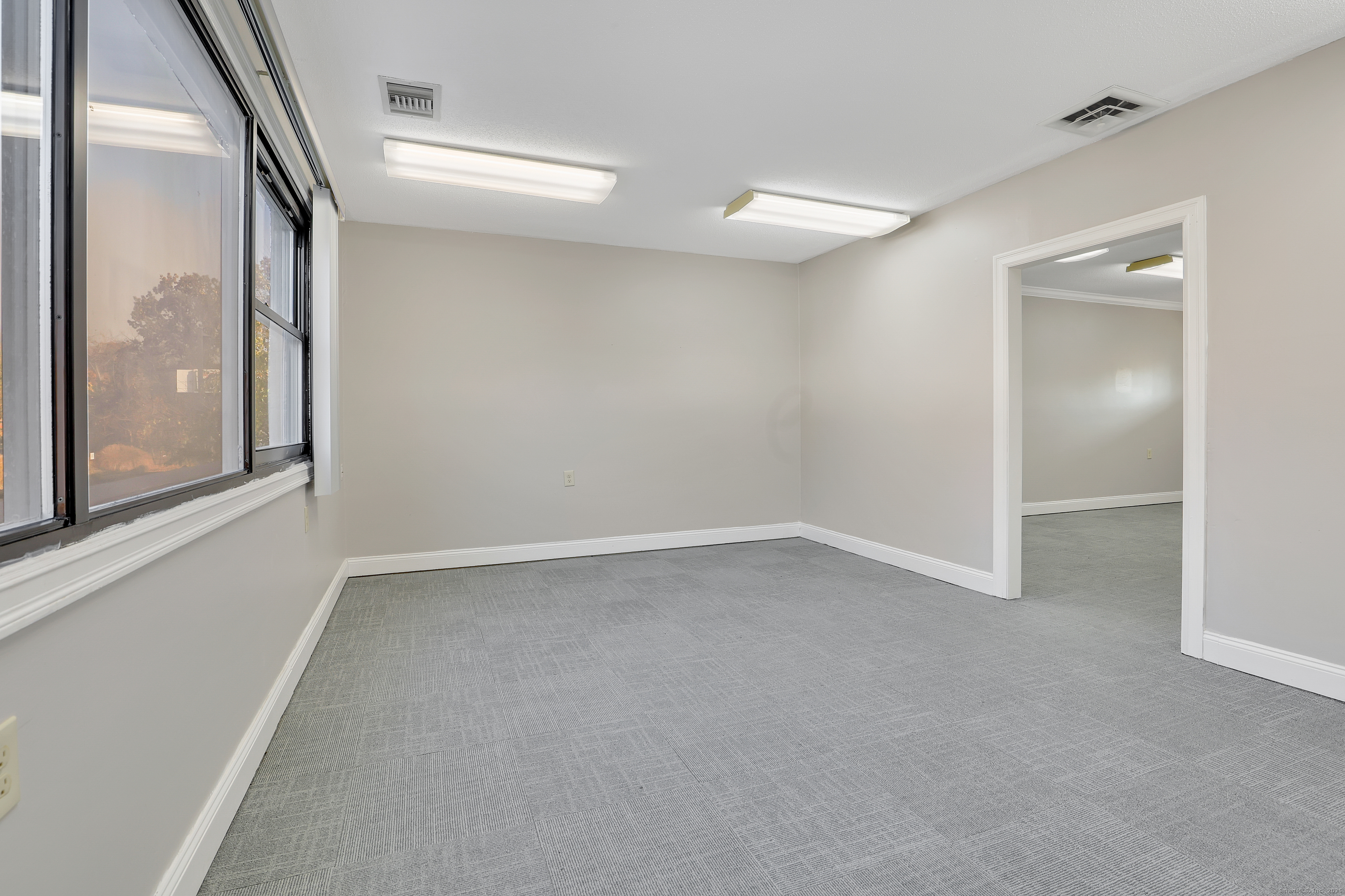 Meriden, Connecticut 06451, United States, ,Residential,Active,89863