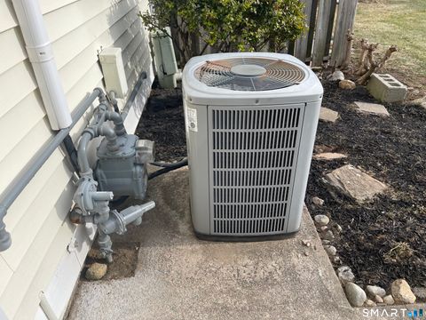 Tiny photo for 455 Dowd Avenue #455, Canton, CT 06019 (MLS # 24145427)