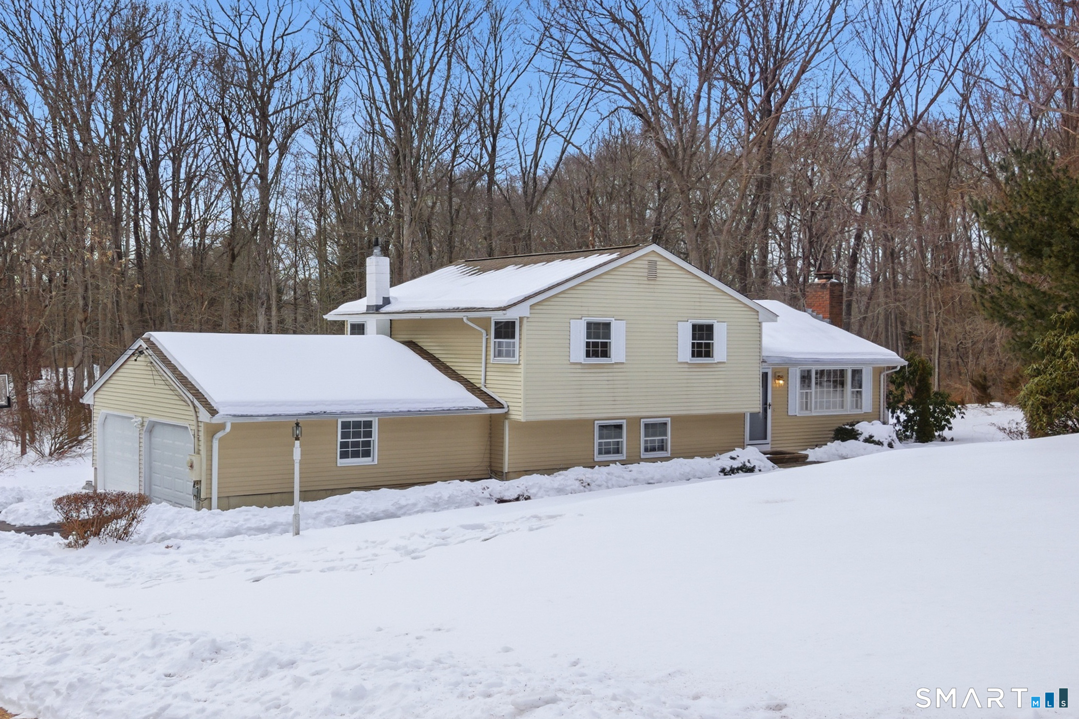 90 Robin Ridge Drive