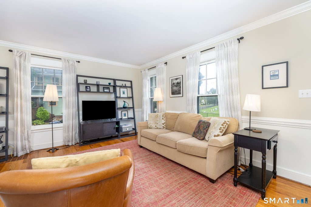 Photo of 50 Glendale Street, Hamden, CT 06517 (MLS # 24208353)