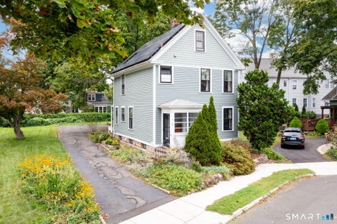 Photo of 50 Glendale Street, Hamden, CT 06517 (MLS # 24208353)