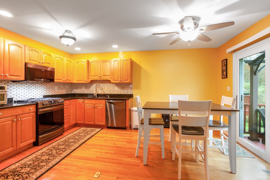 Photo of 30 Silver Sands Road #C9, East Haven, CT 06512 (MLS # 24141191)