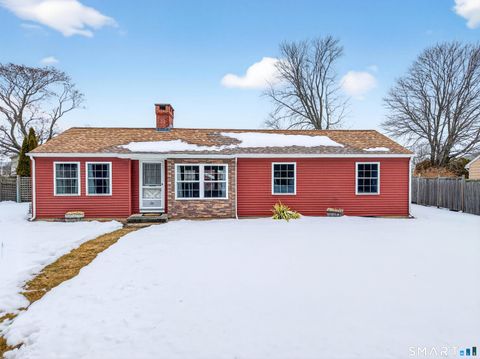Photo of 25 Pond Road, Old Saybrook, CT 06475 (MLS # 24154312)