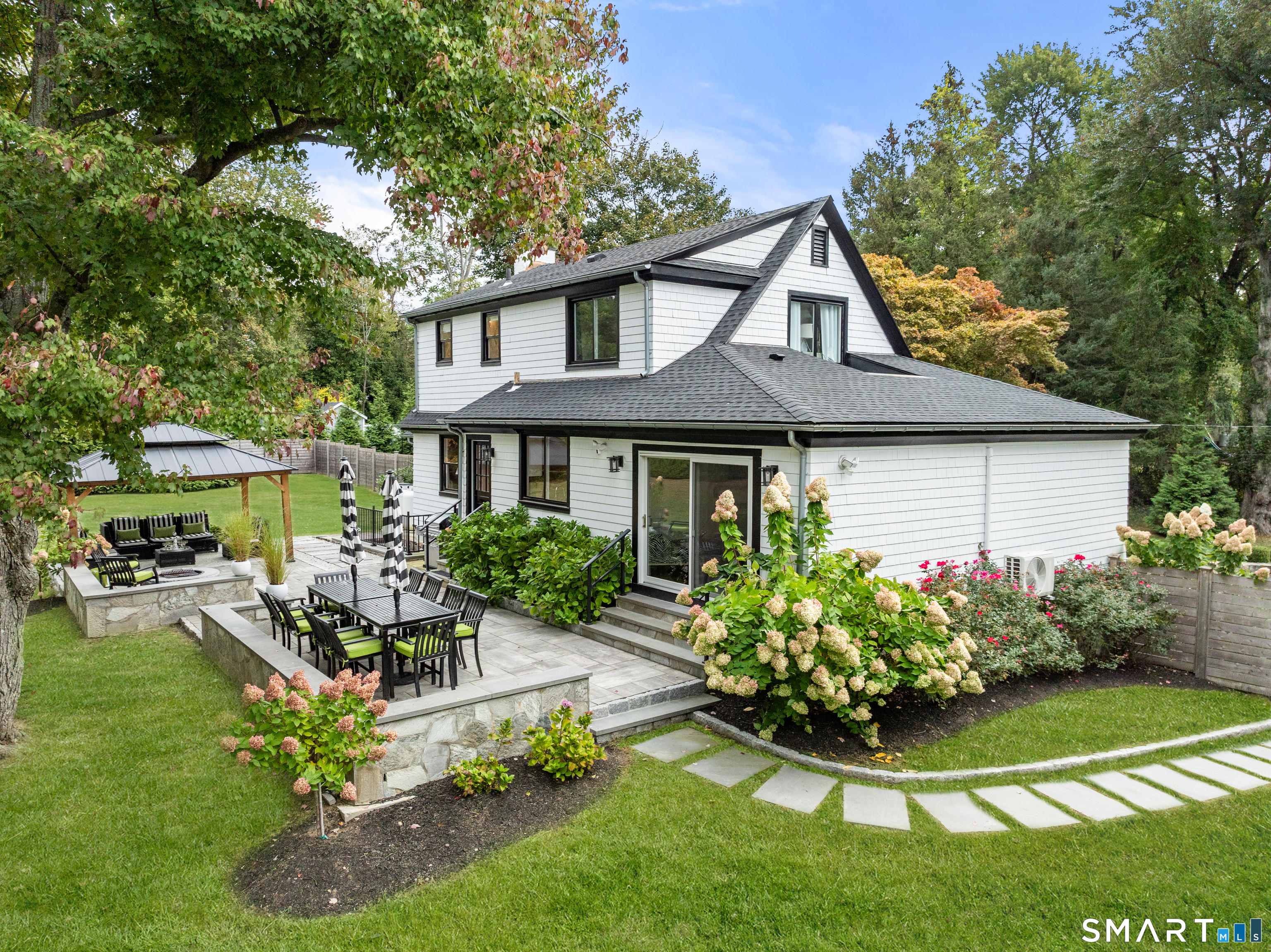 50 Kings Highway South