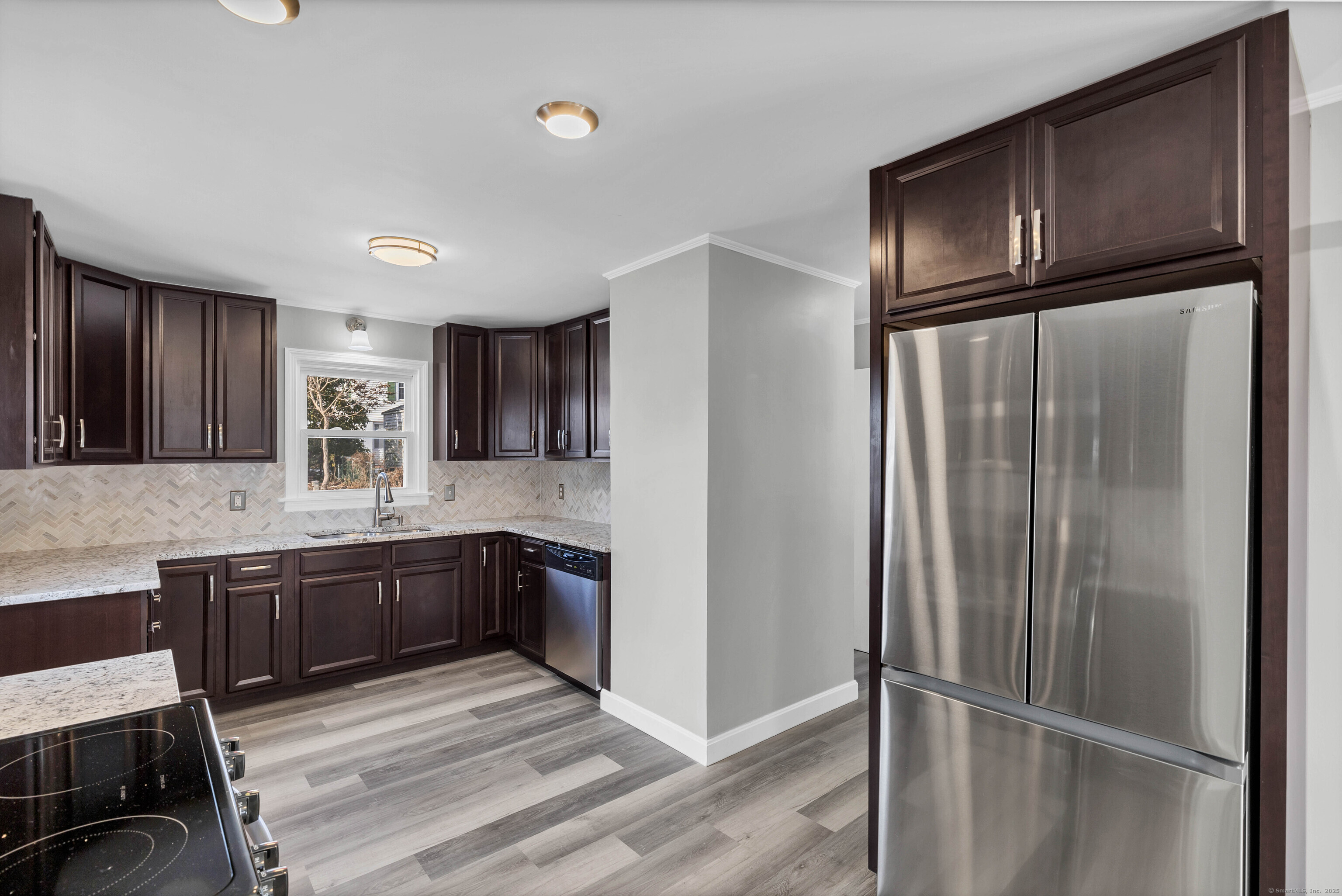 37 Sunset Street, New London, Connecticut image 10