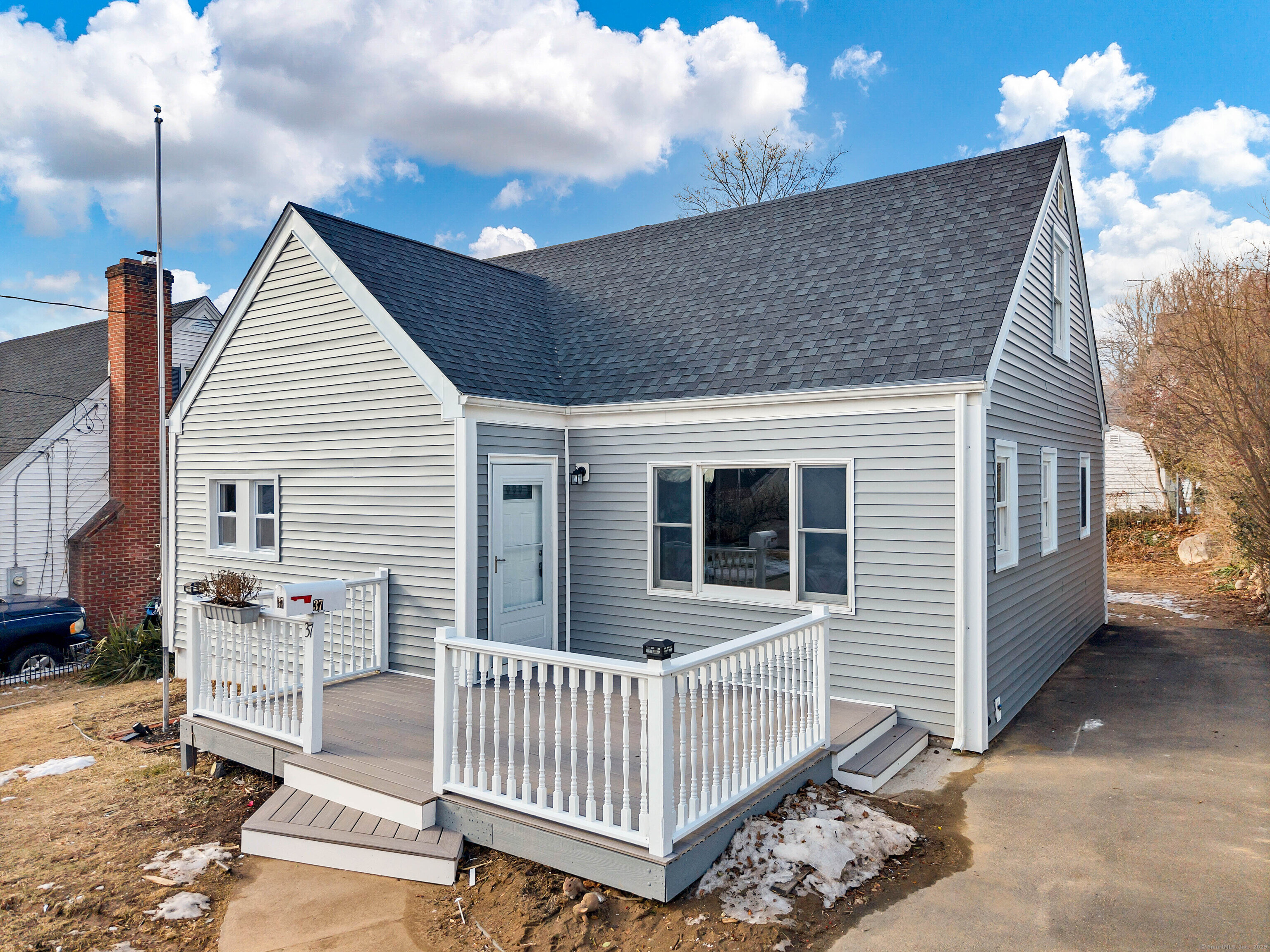 37 Sunset Street, New London, Connecticut image 3