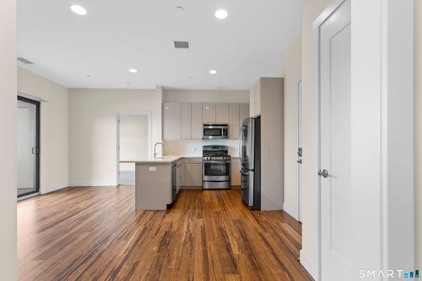 24 N MAIN ST, WEST HARTFORD, CT 06107 - Image 1ee3e2af1acc00a720ca5817c79338ba/3620662327