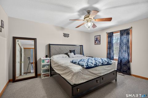 Tiny photo for 140 Barn Finch Circle #140, Naugatuck, CT 06770 (MLS # 24151733)