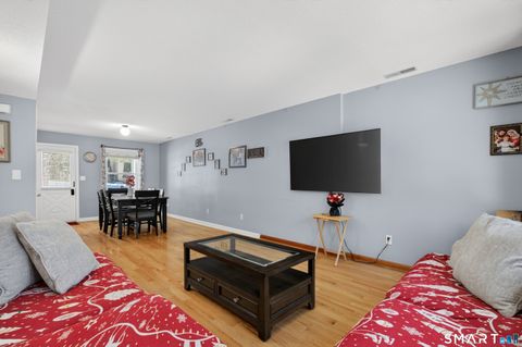 Tiny photo for 140 Barn Finch Circle #140, Naugatuck, CT 06770 (MLS # 24151733)