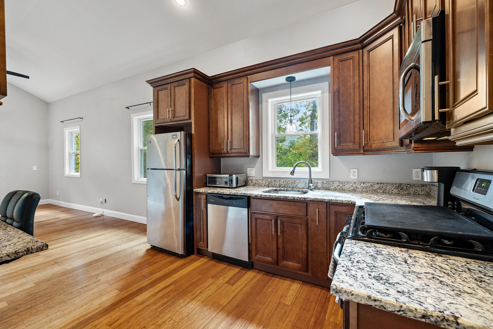 7 Pleasant View Road, New Fairfield, Connecticut image 3
