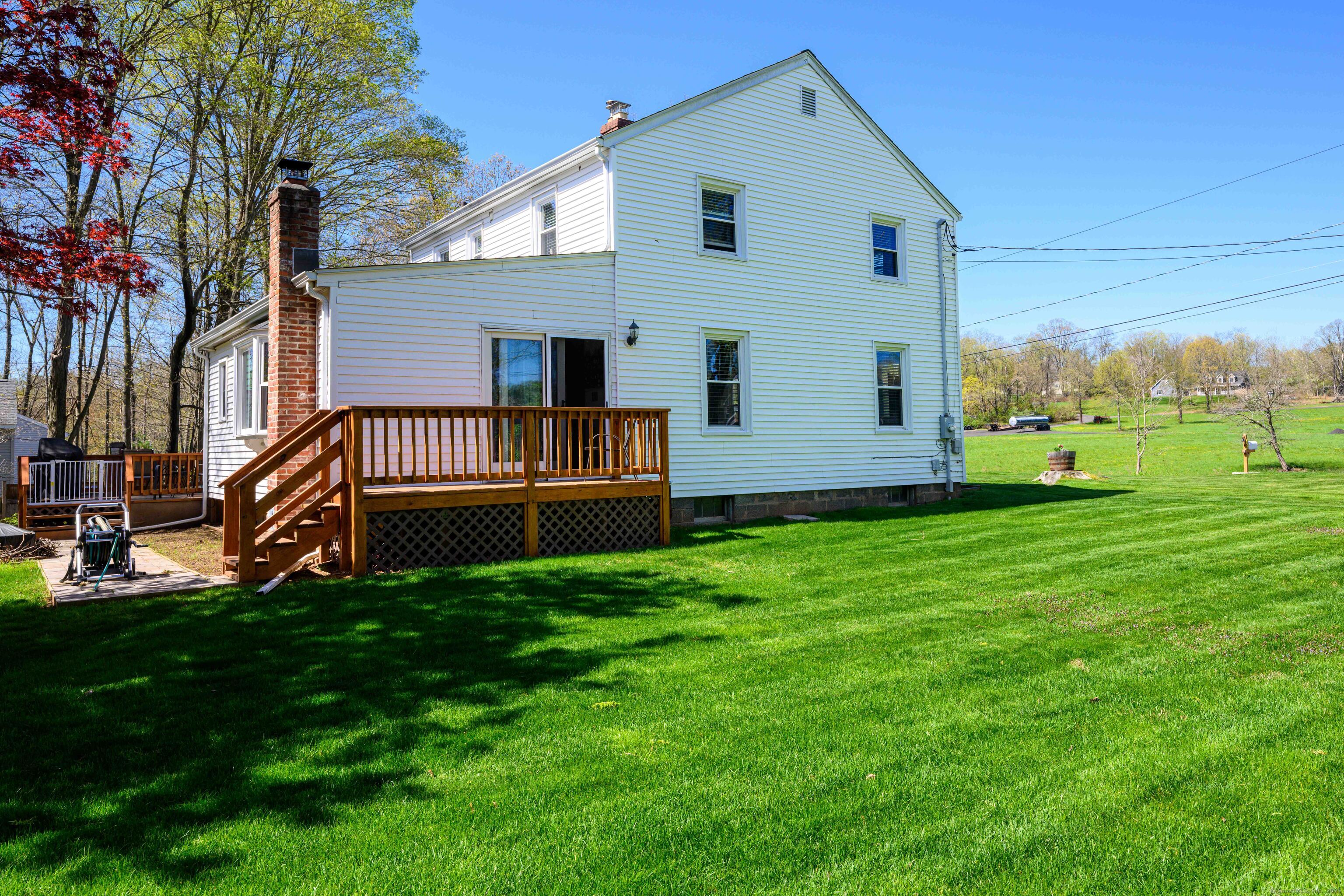 929 Totoket Road, North Branford, Connecticut image 5