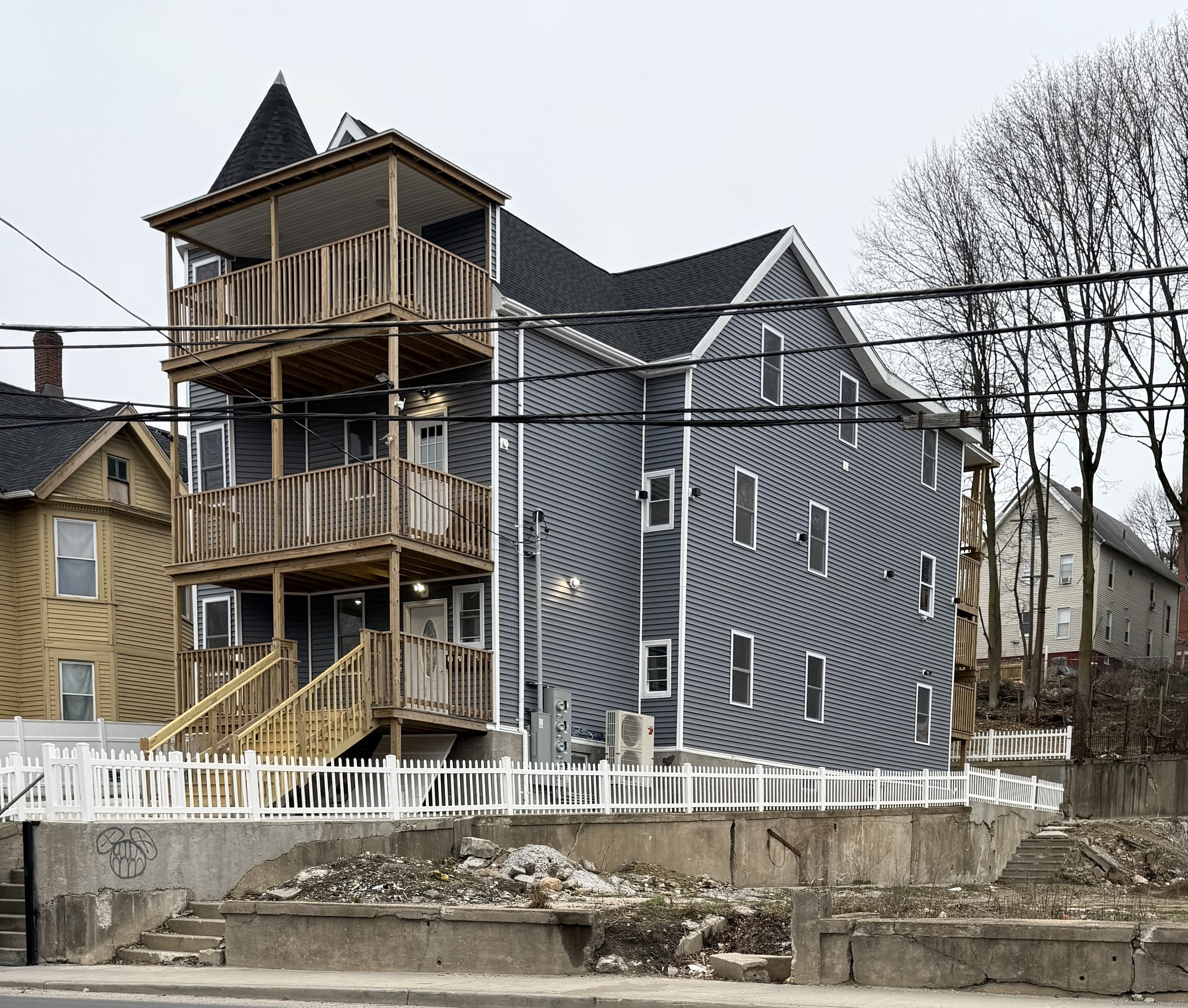 Property for Sale at N Main Street, Waterbury, Connecticut - Bedrooms: 12 
Bathrooms: 4 
Rooms: 18  - $780,000
