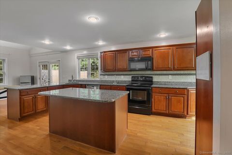 Tiny photo for 2 Pequot Square #2, Mansfield, CT 06250 (MLS # 24130597)