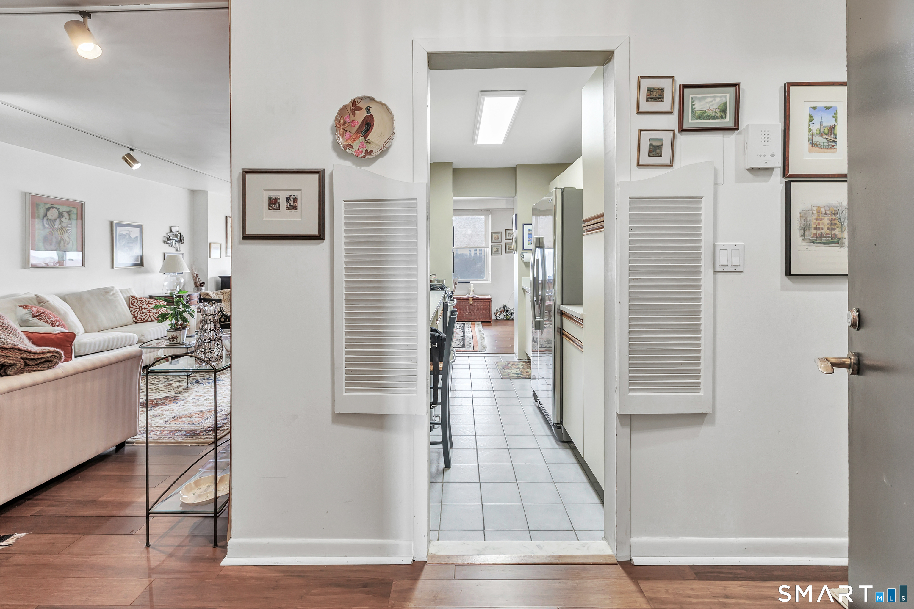 2625 Park Avenue 14J