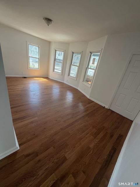 Multifamily For Rent - 304 Poplar Street<br/> Bridgeport, CT 06605