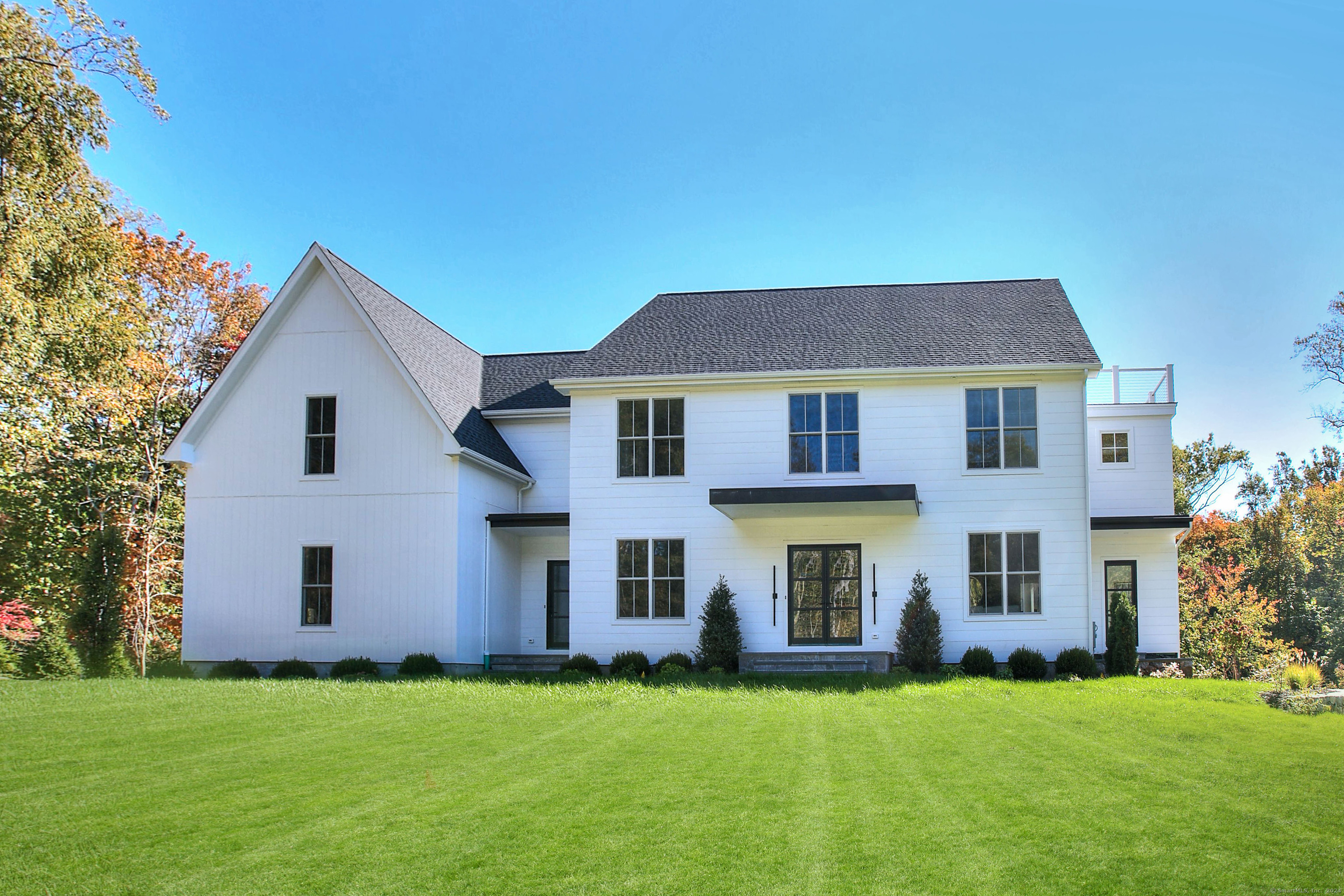 Property for Sale at 18 Fresenius Road, Westport, Connecticut - Bedrooms: 7 
Bathrooms: 7.5 
Rooms: 15  - $3,599,000