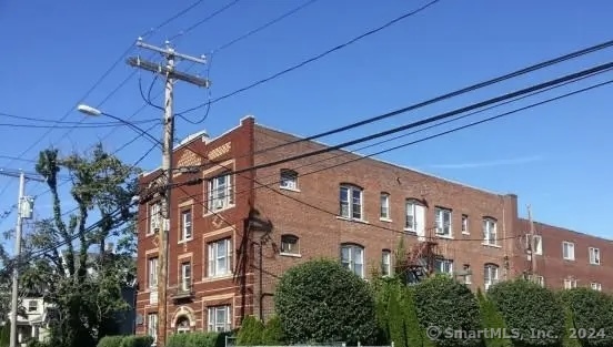 Charles Street C1, Bridgeport, Connecticut - 1 Bedrooms  
1 Bathrooms  
4 Rooms - 