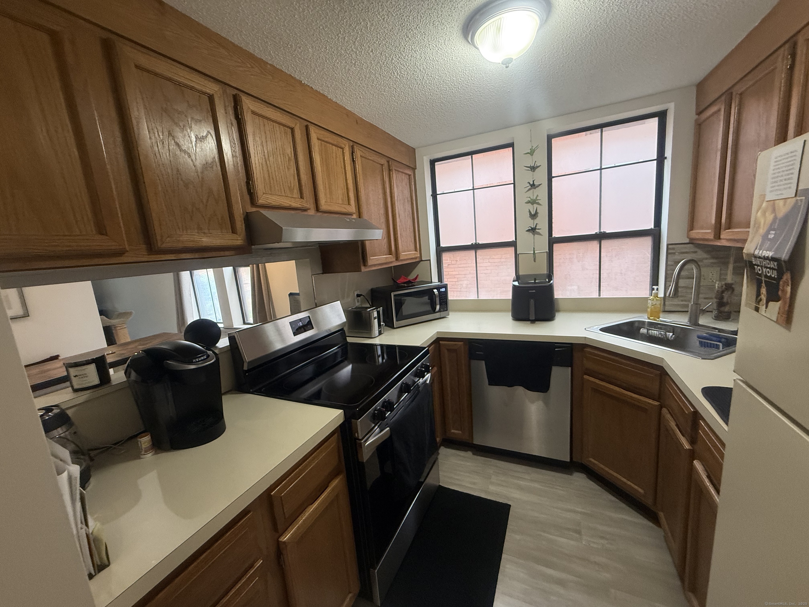 16 Essex Street #5D, Hartford, Connecticut image 17