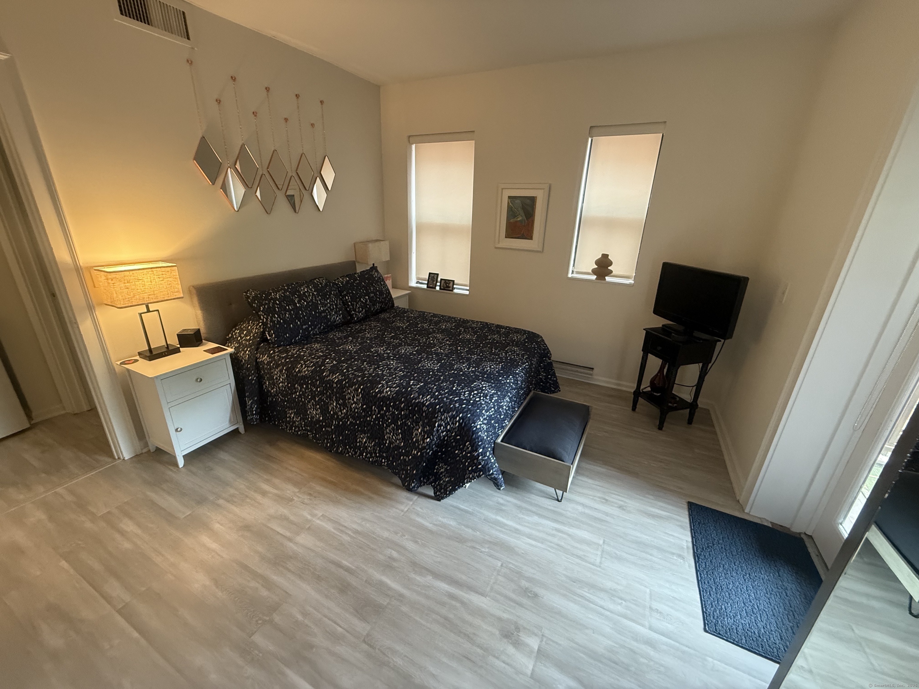 16 Essex Street #5D, Hartford, Connecticut image 4