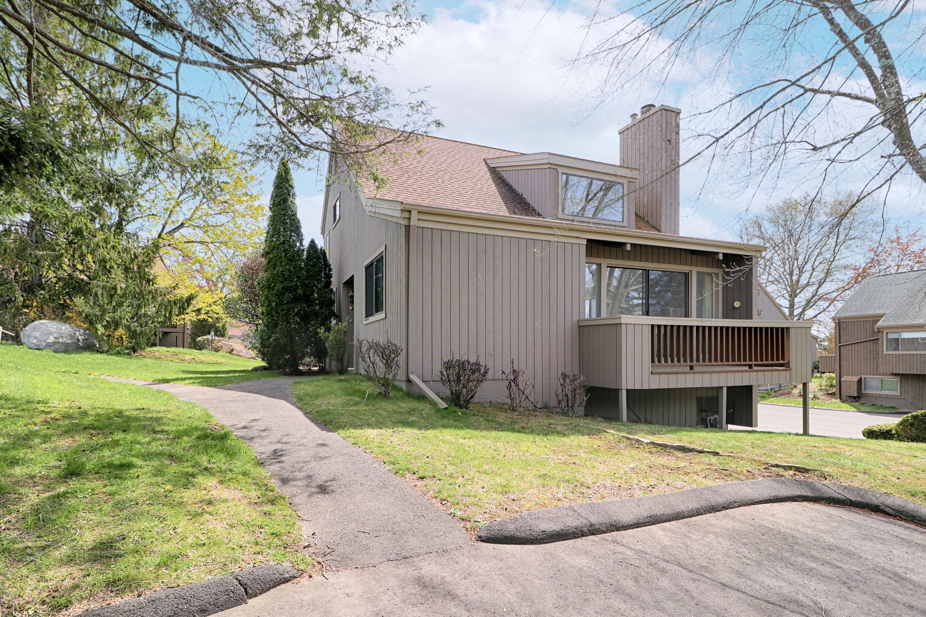 607 Cherokee Lane #A, Stratford, Connecticut image 2