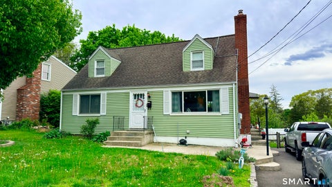 Homes For Sale - 12 Rainbow Road<br/> Norwalk, CT 06851