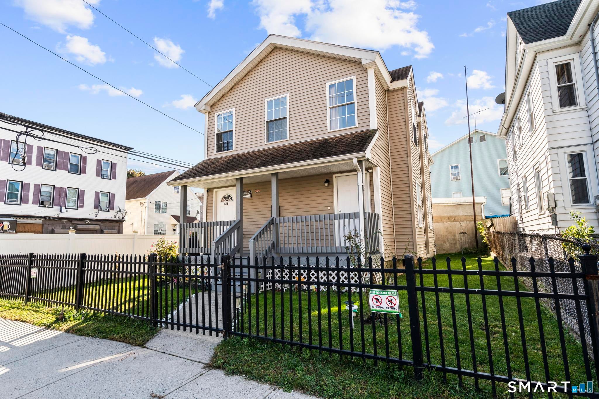 728 Arctic Street