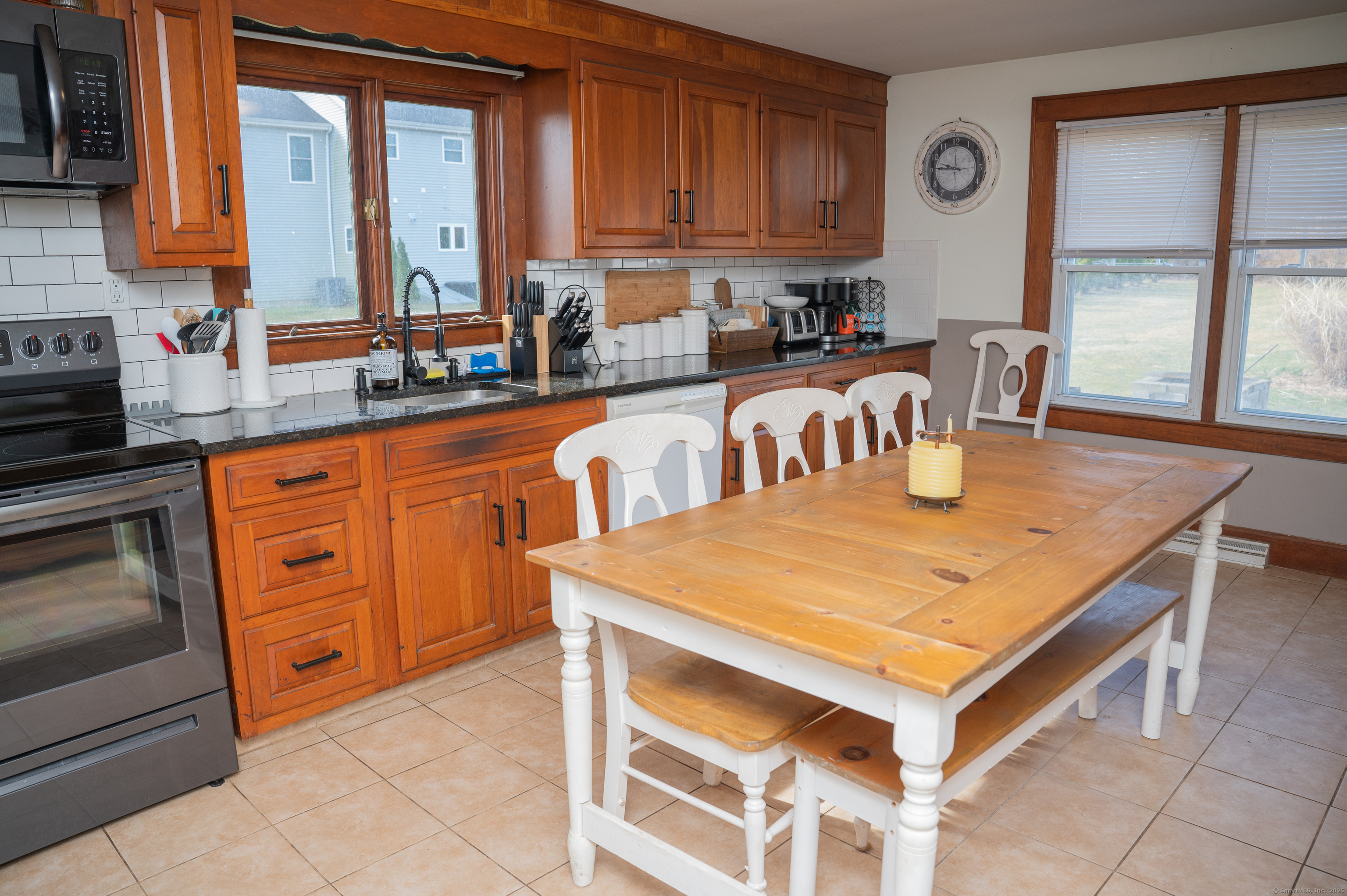1862 Long Hill Road, Guilford, Connecticut image 4