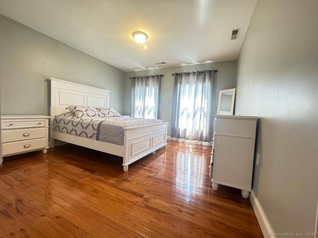 598 Nichols Avenue, Stratford, Connecticut image 21