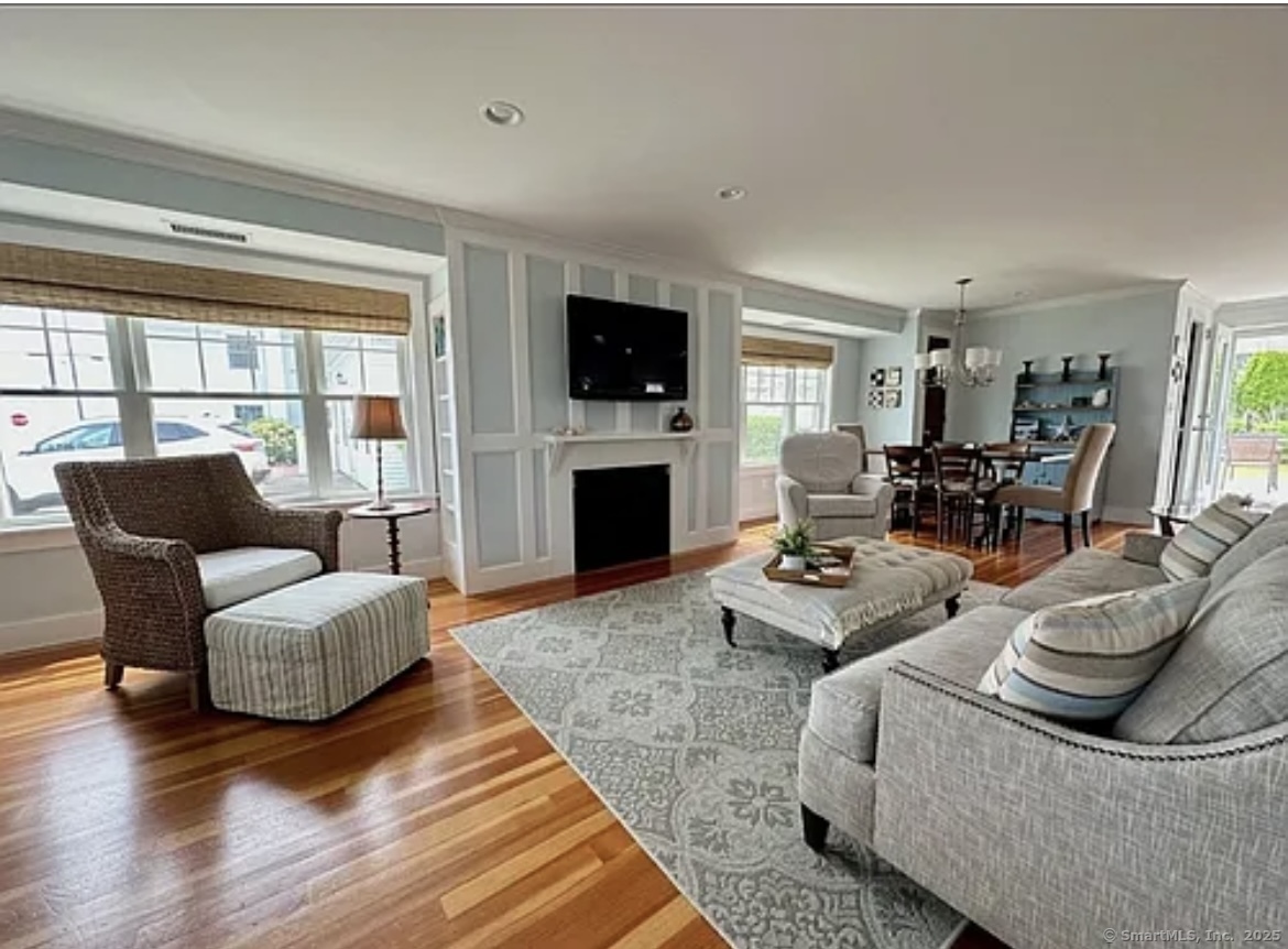 5 Knollwood Drive