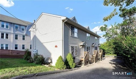 Condo For Rent - 220 Alder Street<br/> New Haven County, Waterbury, CT 06708