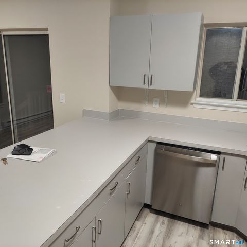 Tiny photo for 925 Oronoke Road #100B, Waterbury, CT 06708 (MLS # 24157995)