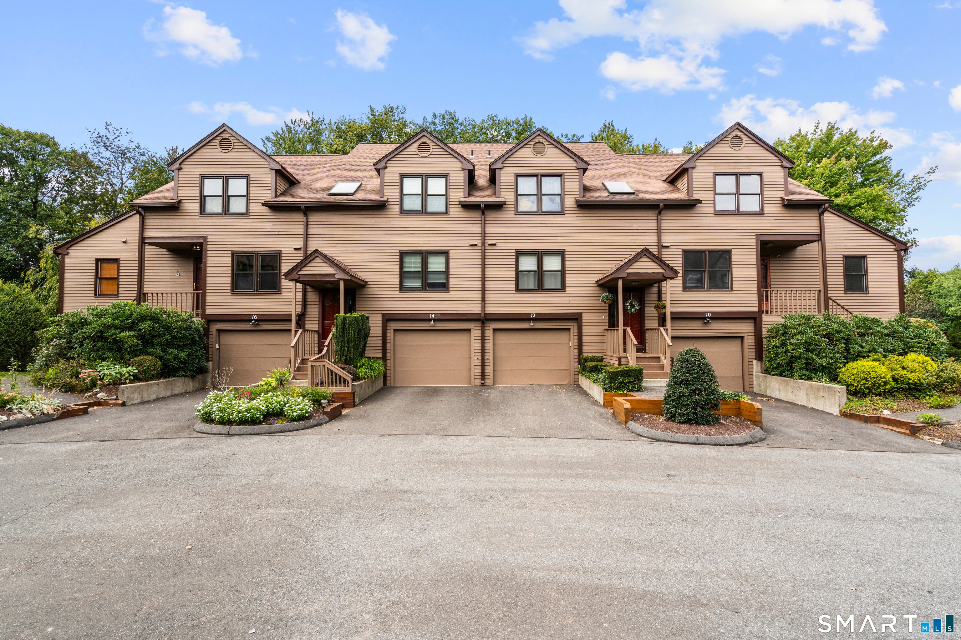 10 Edgehill Circle 10