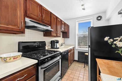 Tiny photo for 7 4th Street #3C, Stamford, CT 06905 (MLS # 24163358)