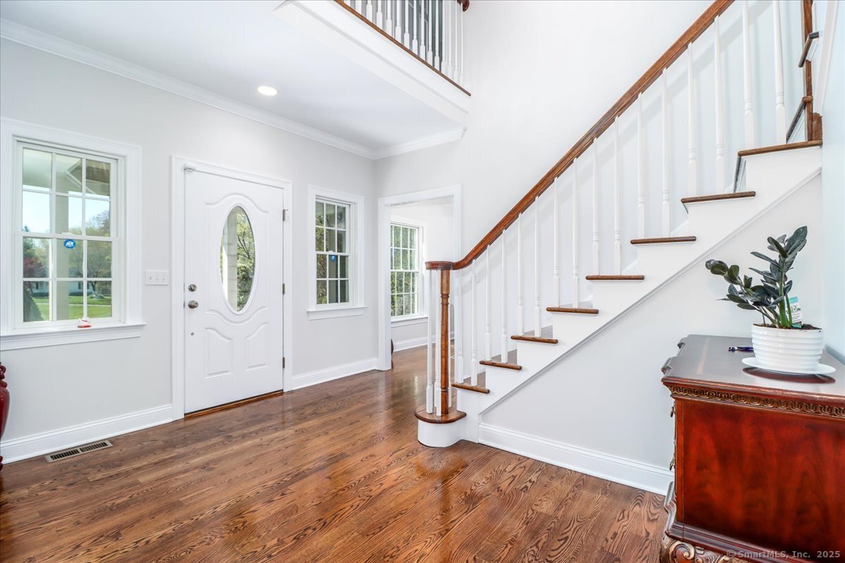 6 E Starrs Plain Road, Danbury, Connecticut image 3