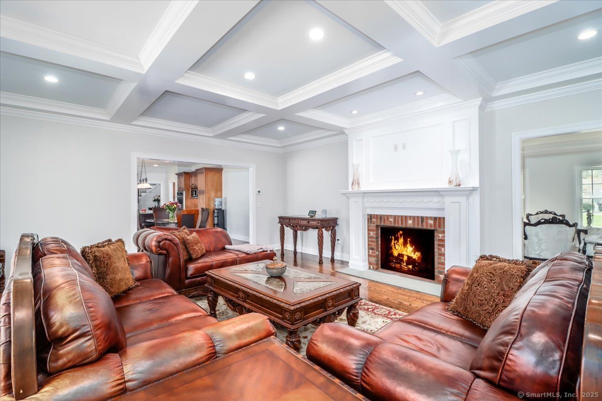 6 E Starrs Plain Road, Danbury, Connecticut image 4