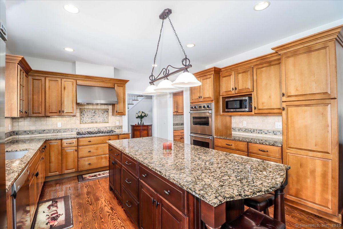 6 E Starrs Plain Road, Danbury, Connecticut image 8