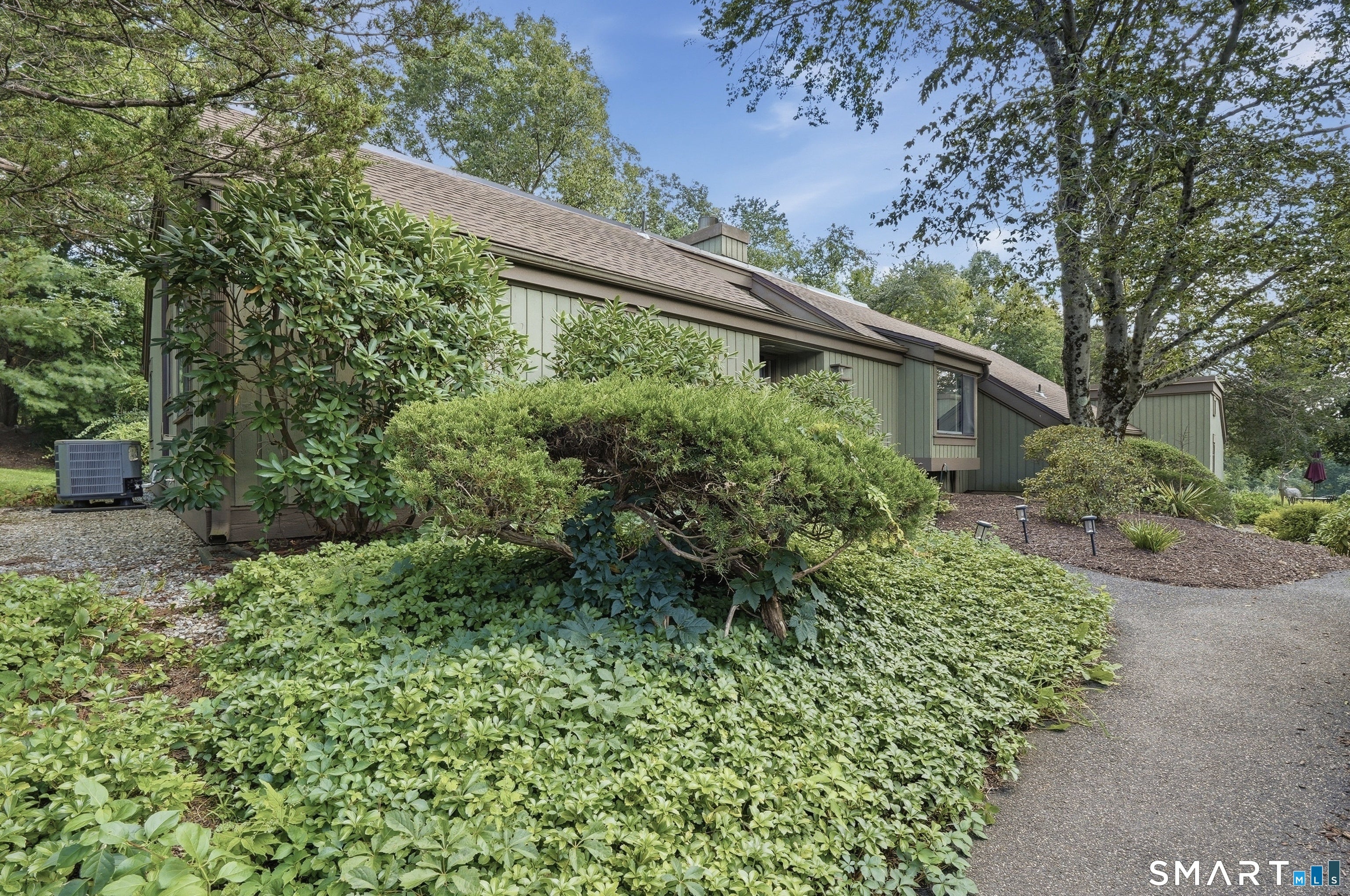 738 Heritage Village A