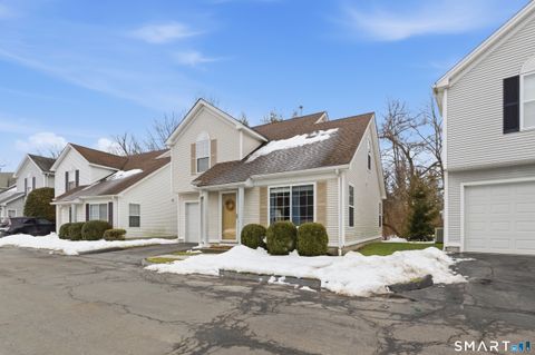 Tiny photo for 40 Oenoke Place #APT 13, Stamford, CT 06907 (MLS # 24155766)