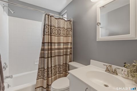 Tiny photo for 40 Oenoke Place #APT 13, Stamford, CT 06907 (MLS # 24155766)