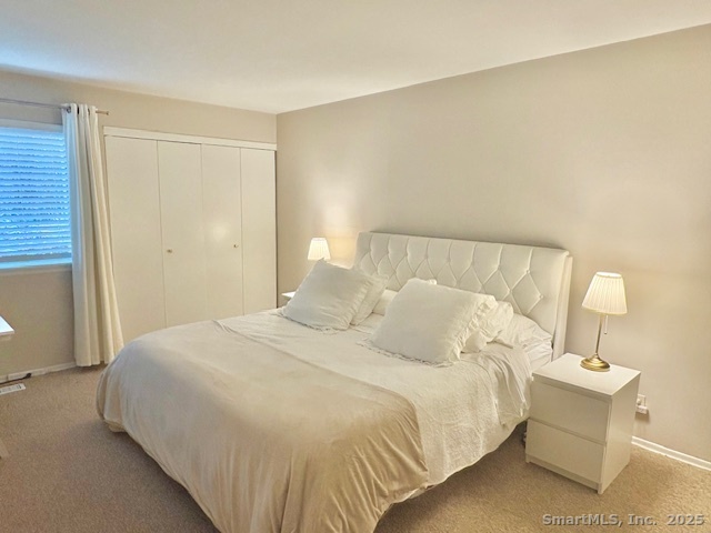 Ridgefield, Connecticut 06877, United States, 2 Bedrooms Bedrooms, ,1 BathroomBathrooms,Residential,Active,249658