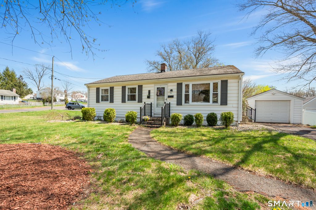 Photo of 91 Pinecrest Drive, Southington, CT 06489 (MLS # 24168343)