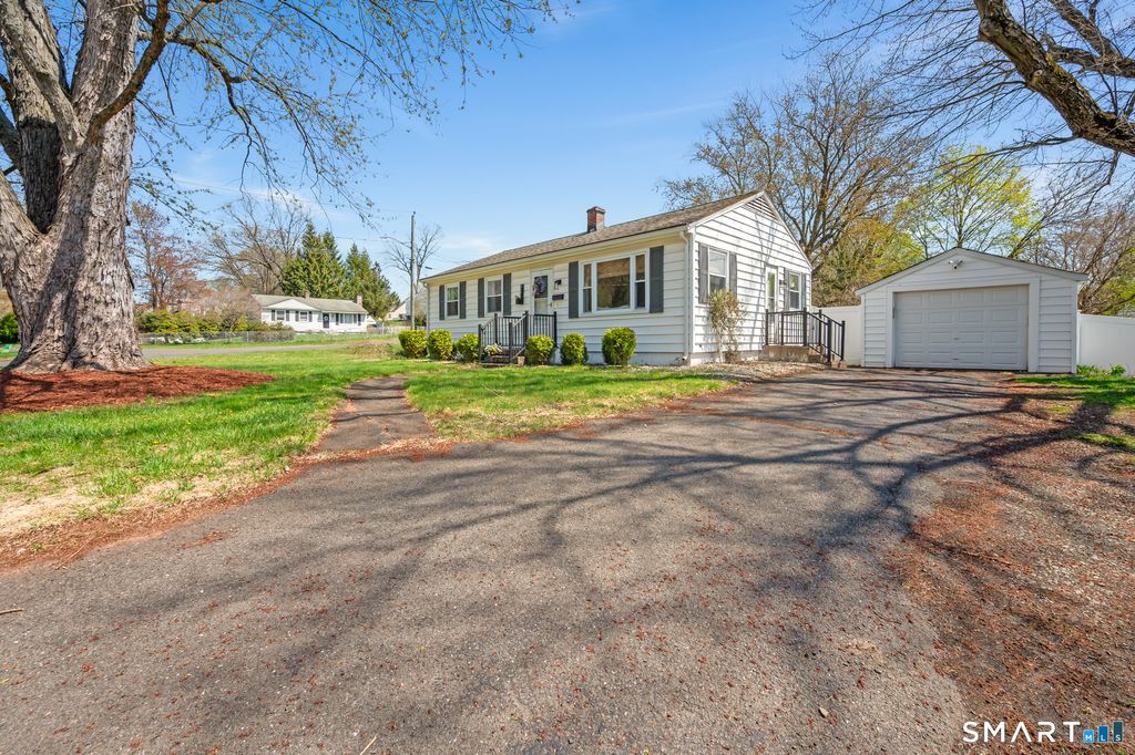 Photo of 91 Pinecrest Drive, Southington, CT 06489 (MLS # 24168343)