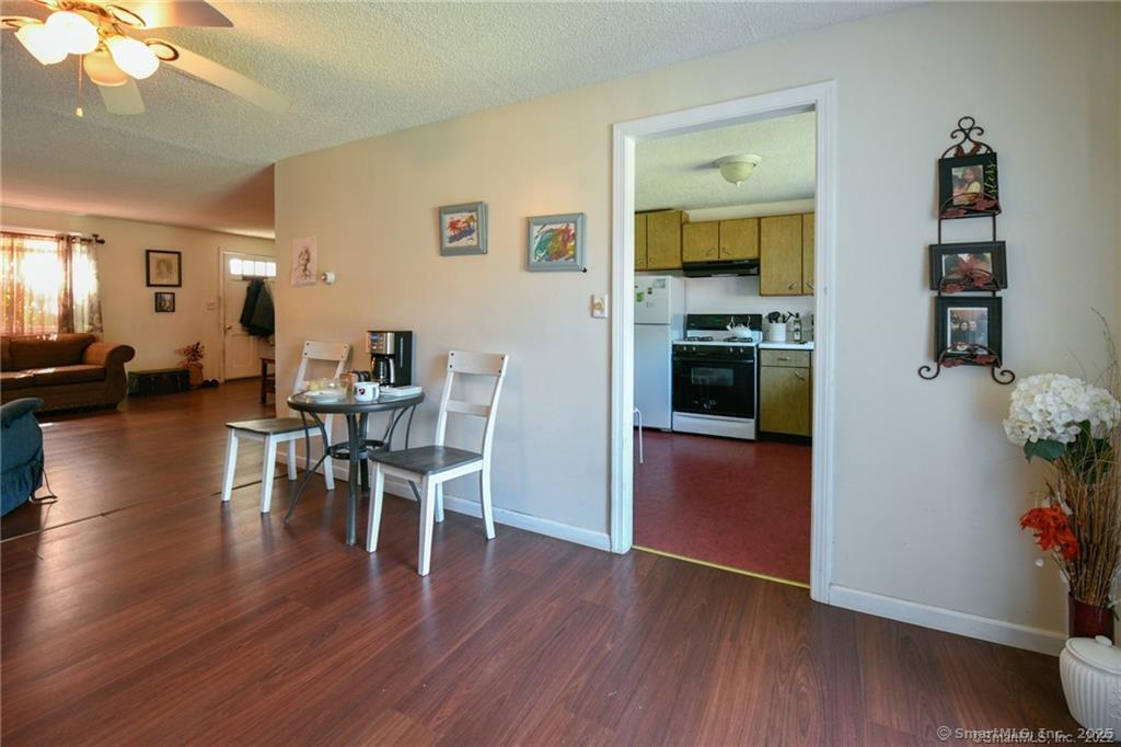 245 Cherry Avenue #B16, Watertown, Connecticut image 7