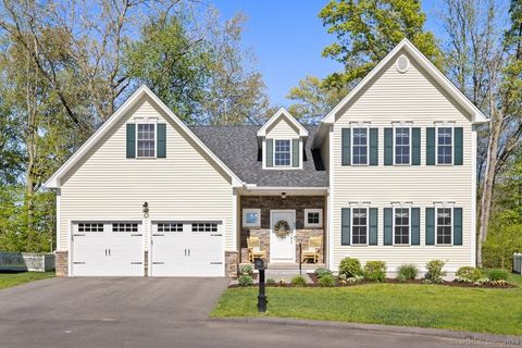 Single Family Residence in Glastonbury CT 89 Glen Place.jpg