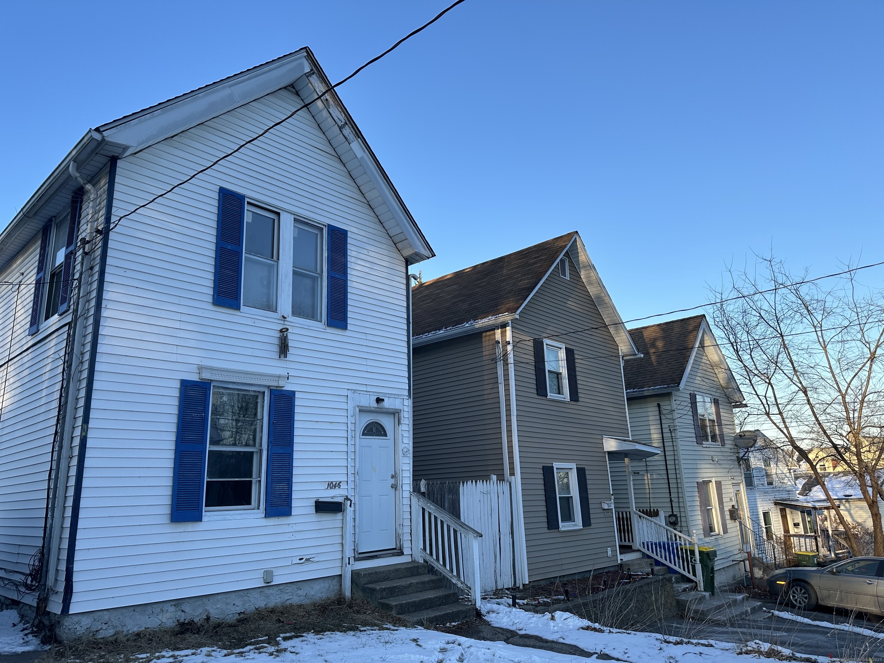 Rental Property at Main Street, Waterbury, Connecticut - Bedrooms: 3 
Bathrooms: 2 
Rooms: 6  - $1,450 MO.