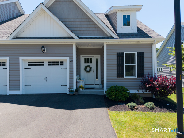 28 South Lakeside Drive 28