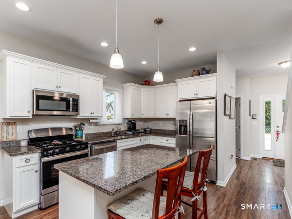 28 South Lakeside Drive 28